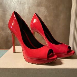 Gorgeous Rachel Roy Pumps